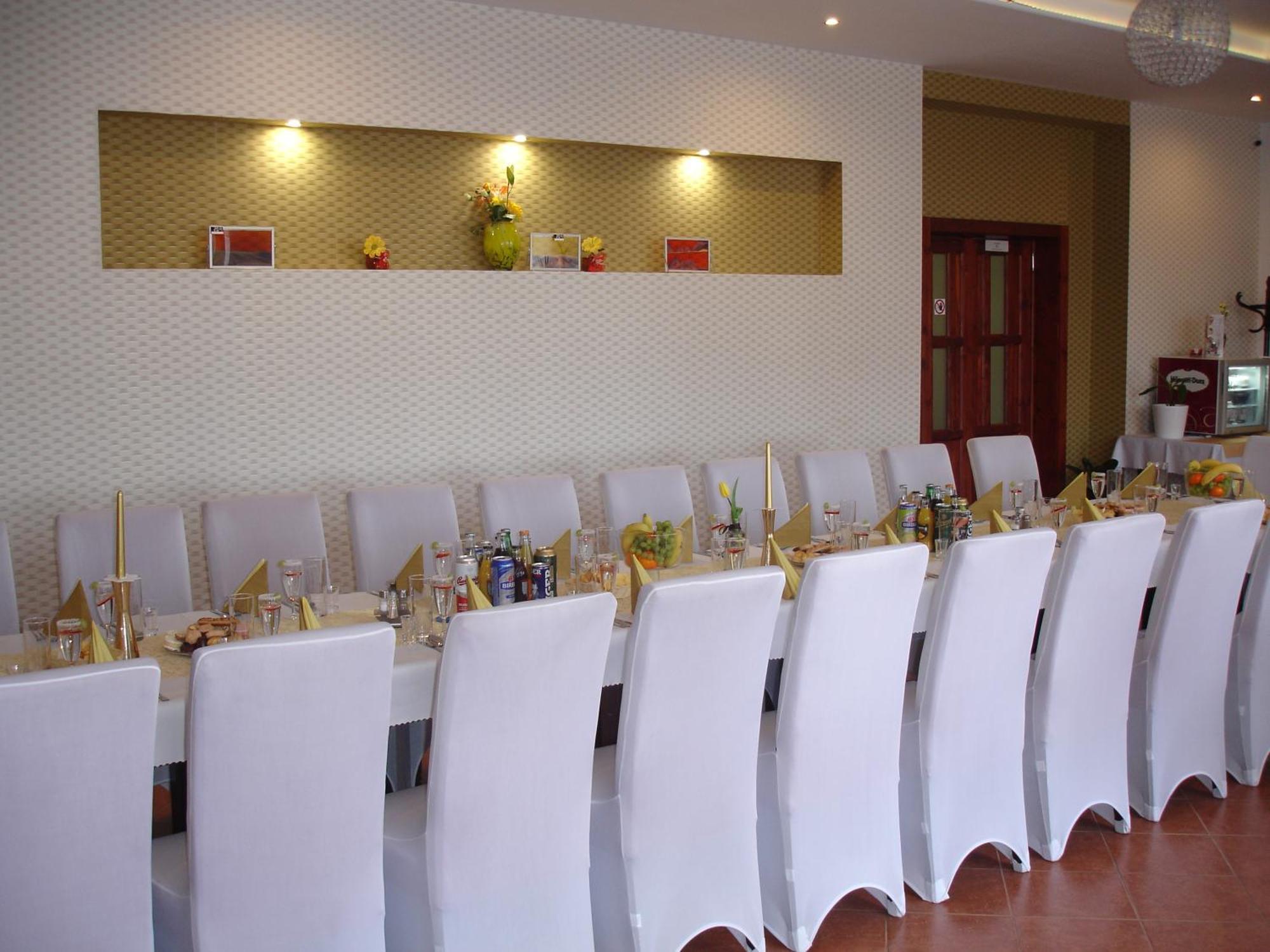 Hotel Gula Batizovce 외부 사진