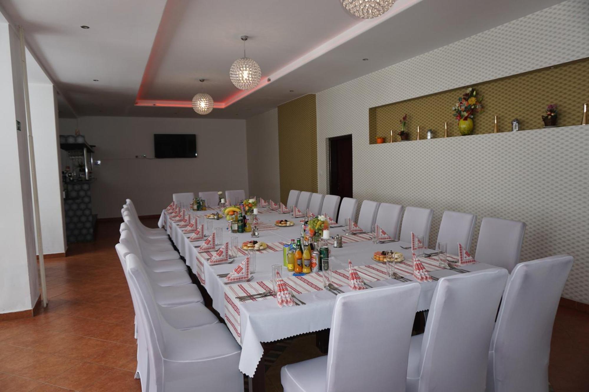 Hotel Gula Batizovce 외부 사진