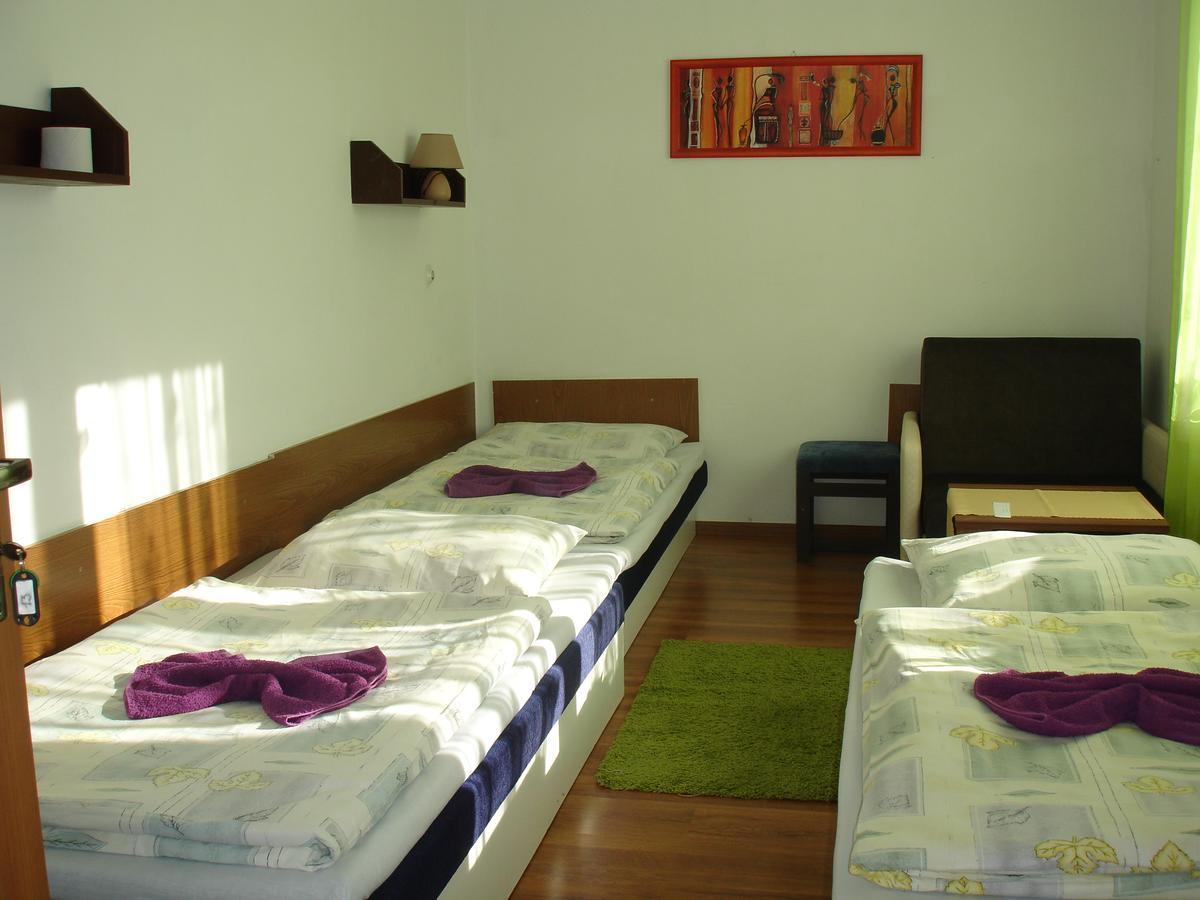 Hotel Gula Batizovce 외부 사진