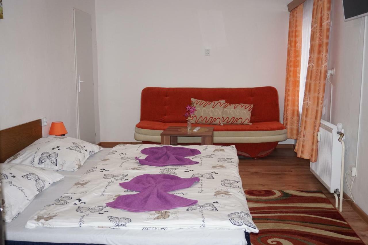 Hotel Gula Batizovce 외부 사진