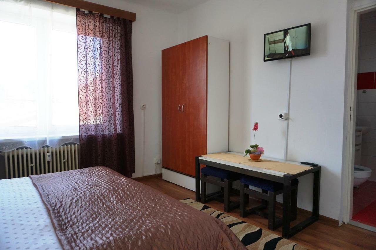 Hotel Gula Batizovce 외부 사진