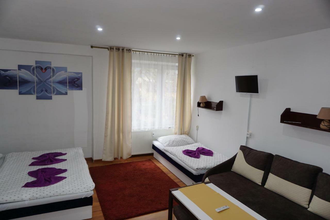 Hotel Gula Batizovce 외부 사진